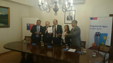 Photo of Firma Acta de Acuerdo con el  con inistro de Obras Públicas
