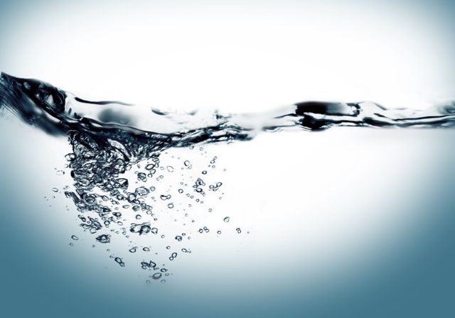 vector-beach-in-ing-words-water-splash-11579941